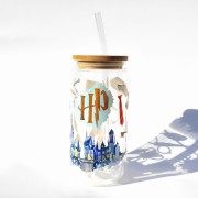 Szklanka 550 ml z bambusową pokrywką i słomką - inspirowany harrym potterem hogwart szkoła magii - pocichutku.pl