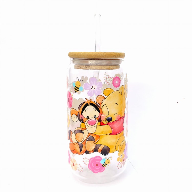 Szklanka 550 ml z pokrywką i słomką - love kubuś puchatek szklanka pełna miłości - pocichutku.pl
