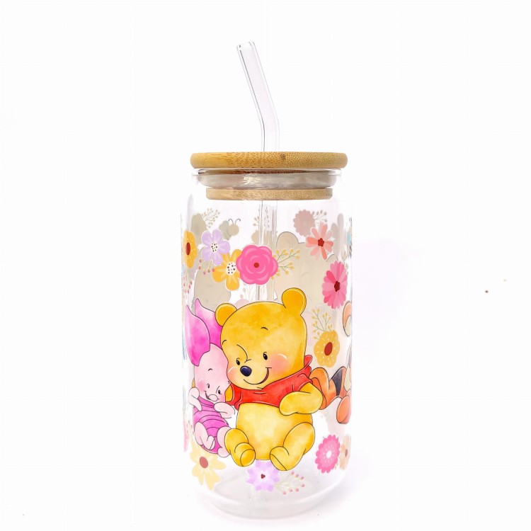 Szklanka 550 ml z pokrywką i słomką - love kubuś puchatek szklanka pełna miłości - pocichutku.pl