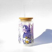 Szklanka 350 ml ze skrzatami i lawendą – bambusowa pokrywka, szklana słomka – fioletowe motyle – pocichutku.pl