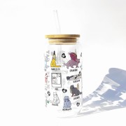 Szklanka 550 ml z bambusową pokrywką i słomką – z kotkami inspirowanymi albumami taylor swift – pocichutku.pl