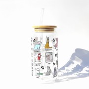 Szklanka 550 ml z bambusową pokrywką i słomką – z kotkami inspirowanymi albumami taylor swift – pocichutku.pl