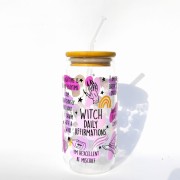 Szklanka 550 ml z bambusową pokrywką i słomką - kubek z afirmacjami dla wiedźmy czarownicy - pocichutku.pl