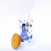 Szklanka 550 ml z bambusową pokrywką i słomką – kłapouszek - niebieski osiołek - kubek z kubusia pucharka - osiołek - pocichutku.pl