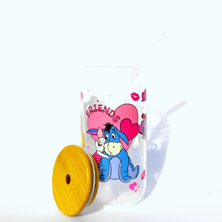 Szklanka 550 ml z bambusową pokrywką i słomką – love kłapouchy - kubek z kubusia pucharka - osiołek - pocichutku.pl