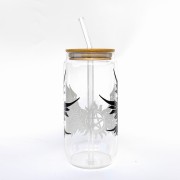 Szklanka 550 ml z bambusową pokrywką i słomką – supernatural outlet skrzydła - pocichutku.pl