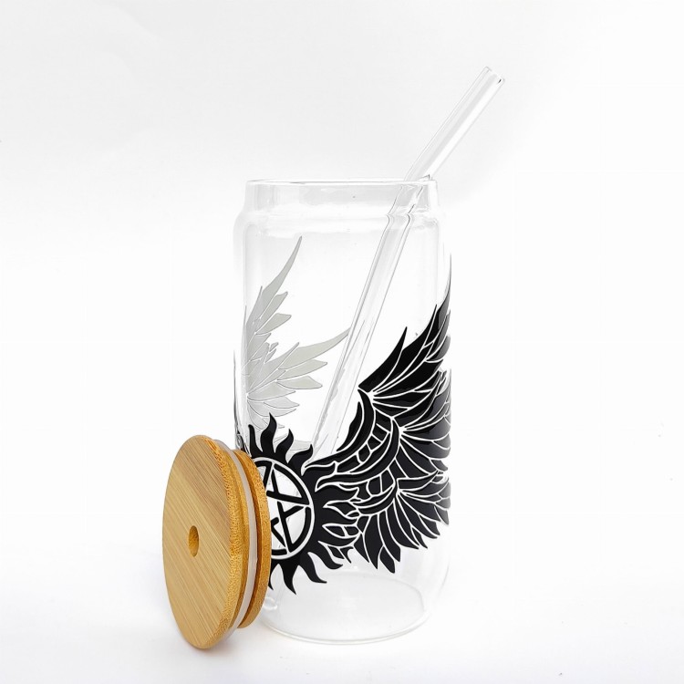 Szklanka 550 ml z bambusową pokrywką i słomką – supernatural outlet skrzydła - pocichutku.pl
