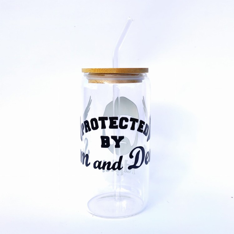 Supernatural Protected by Sam and Dean - szklanka 550 ml z bambusową pokrywką - pocichutku.pl