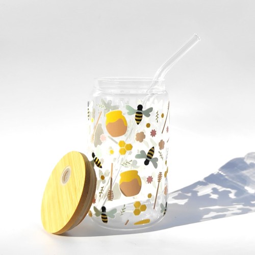 Szklanka 350 ml z bambusową pokrywką i słomką – Hello Honey z motywem pszczół i miodu – pocichutku.pl