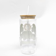 Szklanka 550 ml z bambusową pokrywką i słomką - afirmacje, pozytywne cytaty na kolorowych kleksach - pocichutku.pl