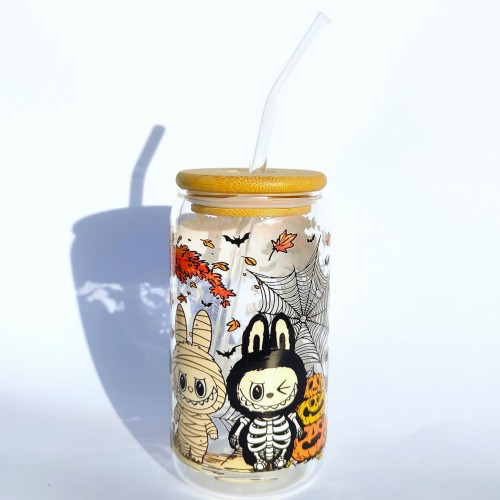 Szklanka 500 ml z bambusową pokrywką i słomką - labubu w wersji jesiennej halloween - pocichutku.pl