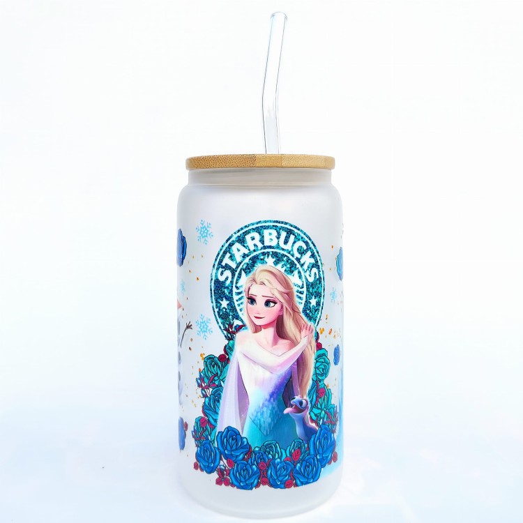 Szklanka 550 ml mleczna szkło z bambusowa pokrywką i słomką - Frozen Kraina Śniego Elsa i Olaf na mlecznym szkle z akcentem Starbucks - pocichutku.pl