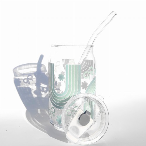 Szklanka 485 ml z plastikową szczelną pokrywką i słomką - miętowa tęcza z kokardkami i kwiatkami, w tym samym kolorze - pocichutku.pl