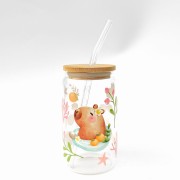 Szklanka 350 ml z bambusową pokrywką i słomką - kapibara w SPA wodne rośliny mała kapibara slow relax - pocichutku.pl