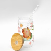 Szklanka 350 ml z bambusową pokrywką i słomką - kapibara w SPA wodne rośliny mała kapibara slow relax - pocichutku.pl