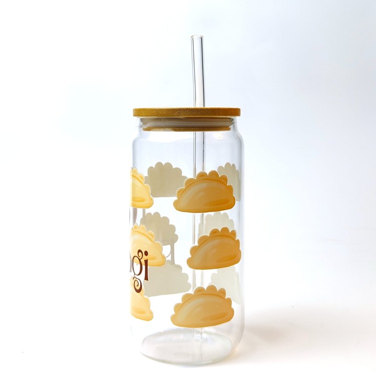 Szklanka 550 ml z bambusową pokrywką i szklaną słomką - kocham pierogi, z serduszkiem - pocichutku.pl