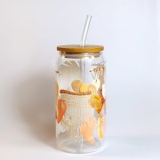 Szklanka 550 ml z bambusową pokrywką i szklaną słomką - sznurki, makramy różnej wielkości i różnych wzorach - pocichutku.pl