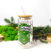 Szklanka 550 ml z bambusową pokrywką i słomką – Slytherin z herbem i motywami z Hogwartu – pocichutku.pl