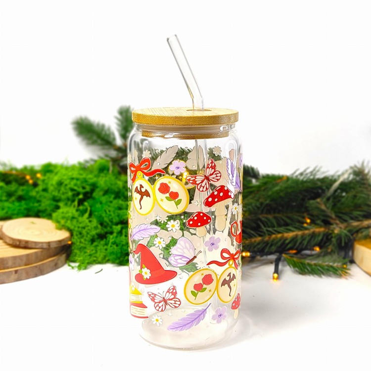 Szklany kubek 550 ml z bambusową pokrywką i słomką - Zaczarowana - elementy z świata romansu i fantastyki - pocichutku.pl