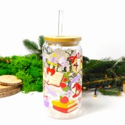 Szklany kubek 550 ml z bambusową pokrywką i słomką - Zaczarowana - elementy z świata romansu i fantastyki - pocichutku.pl