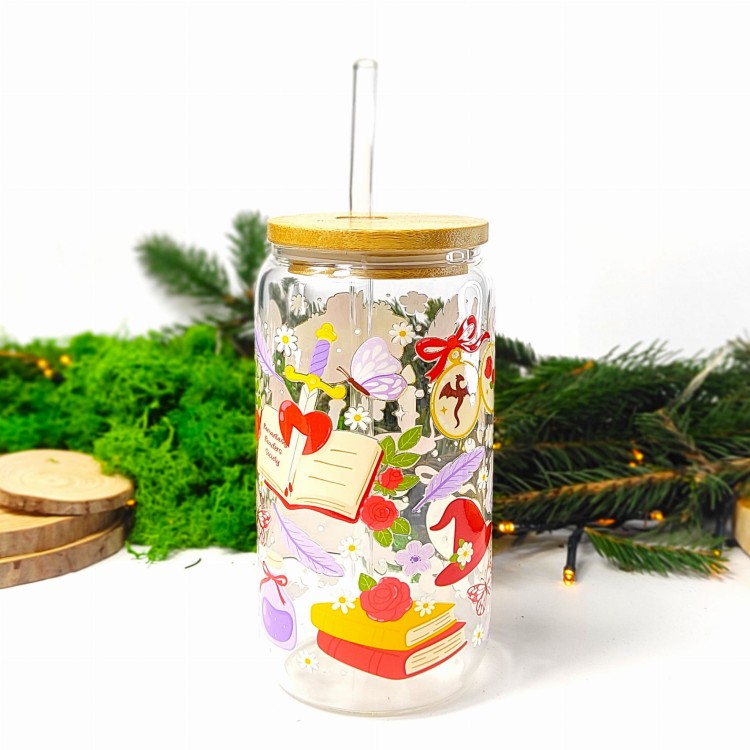 Szklany kubek 550 ml z bambusową pokrywką i słomką - Zaczarowana - elementy z świata romansu i fantastyki - pocichutku.pl