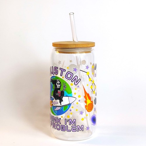 Szklany kubek 550 ml z bambusową pokrywką i słomką - Houston! I think i'm the problem! - pocichutku.pl