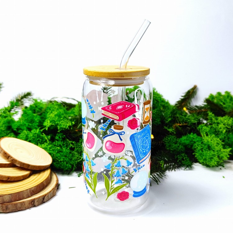 Szklany kubek 550 ml z bambusową pokrywką i słomką - akademia magii i jej akcesoria, niebieska sowa =, książki - pocichutku.pl