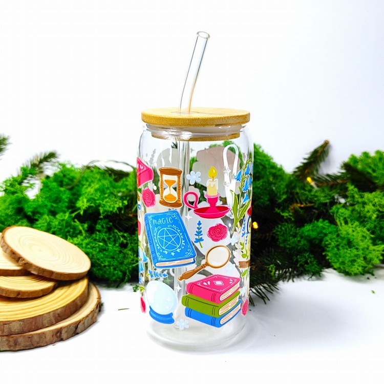 Szklany kubek 550 ml z bambusową pokrywką i słomką - akademia magii i jej akcesoria, niebieska sowa =, książki - pocichutku.pl