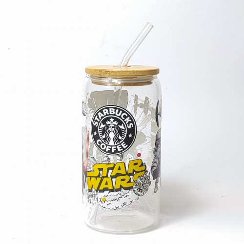 Szklany kubek 550 ml z bambusową pokrywką i słomką - postacie z kultowej serii STAR WARS z elementami kubka z kawiarni - pocichutku.pl
