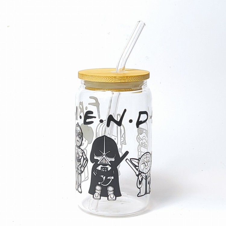 Szklany kubek 350 ml z bambusową pokrywką i słomką - postacie zarys inspirowane Star Wars z dopiskiem PRZYJACIELE - pocichutku.pl