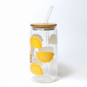 Szklany kubek 550 ml z pokrywką i słomką - kocham pierogi w ciemnej wersji, z serduszkiem - pocichutku.pl