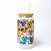 Szklany kubek 550 ml z bambusową pokrywką i słomką - OUTLET - kundelka - jeden z piesków uszkodzony - pocichutku.pl