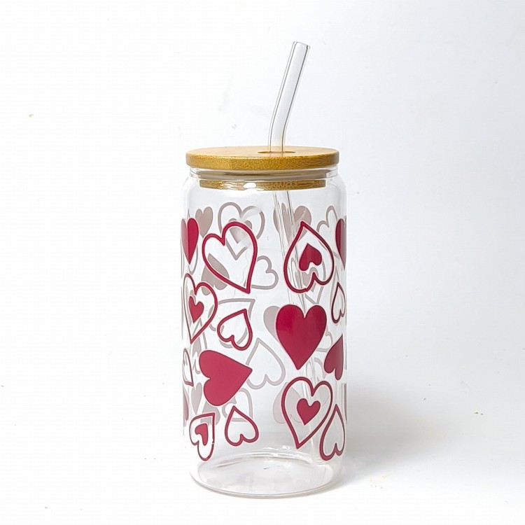 Szklanka z drewnianą pokrywką i słomką 550 ml - serduszka jak wino - trzy serduszka z lekkim uszkodzeniem - pocichutku.pl