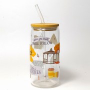 Szklanka 550 ml z bambusową pokrywką i słomką - grafika inspirowaną serialem "Kochane kłopoty" - pocichutku.p