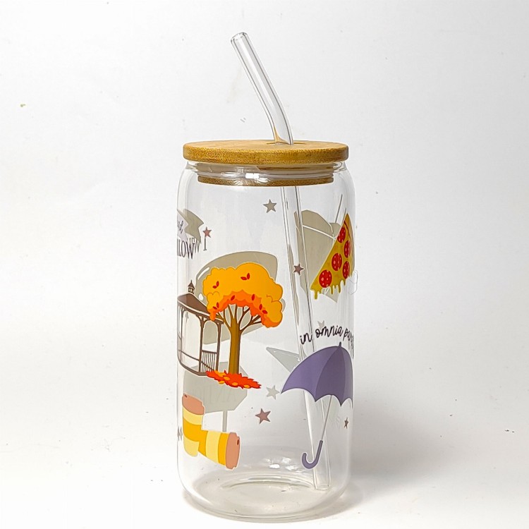 Szklanka 550 ml z bambusową pokrywką i słomką - grafika inspirowaną serialem "Kochane kłopoty" - pocichutku.p