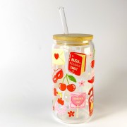 Szklany kubek 550 ml z rurką i pokrywką - pikantne historie - kubek dla miłośniczek romansów - pocichutku.pl