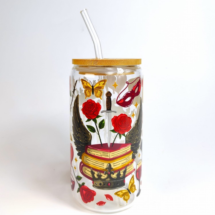 Szklany kubek 550 ml z szklaną rurką i pokrywką -z piekła rodem, nawiązujący do książek z motywem romansów nadprzyrodzonych - pocichutku.pl