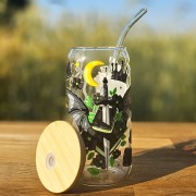 Szklany kubek 550 ml z bambusową pokrywką i słomką - Smocza tajemnica w wersji czarno zielonej - pocicutku.pl