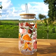 Szklany kubek 550  ml z pokrywką i słomką - cozy fall w kolorach różu, brązu i pomarańczy - pocichutku.pl