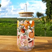 Szklany kubek 550  ml z pokrywką i słomką - cozy fall w kolorach różu, brązu i pomarańczy - pocichutku.pl