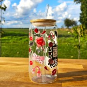 Szklany kubek 550  ml z pokrywką i słomką - kiedy umrę usuń moją bibliotekę z czytnika  - pocichutku.pl